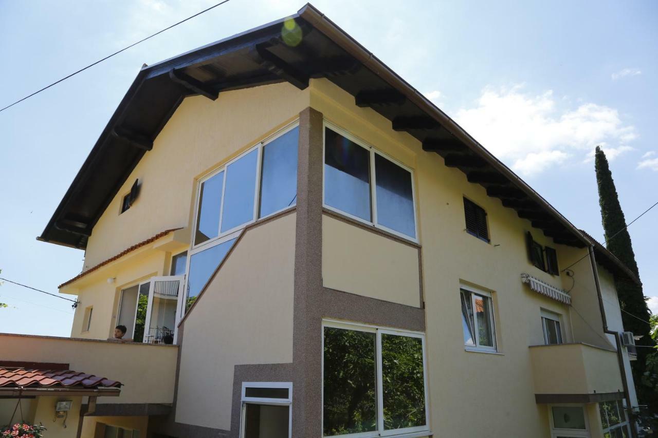 Niksa Apartman Fiume Kültér fotó